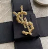 20style luxe vrouwenontwerpster Briefbrief broches 18K GOUD GOLD INLAY CRYSTAL RIDESTONE sieraden broche broche Pearl pin trouwen trouwfeest cadeau accessorie