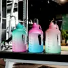 2 liter fitness sportfles plastic grote capaciteit waterfles met stromeisje buiten klimmen drink fles ketel bpa gratis