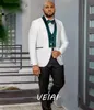 Men's Suits Blazers in White Suits for Men 3 Pieces Green Velvet Blazer Sets Wedding Groom Wear Costume Homme Mariage smoking hombre elegante 230509