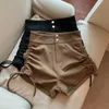 Kvinnors shorts sexig klubb Shirring High midja Slim Woman Summer Korean Fashion Street AllMatch Folds Dragknapp Knapp Casual Short 230508