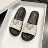 Terlik Yaz Kadın Terlikleri Kristal Platform Terlik Kapalı Ev Slaytları Kadın Gündelik Ayakkabı Açık Mekan Tapınakları Plaj Sandalet Flip Flops 2305