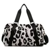 Borsoni Borsone da viaggio alla moda Borsone da donna Leopard Big Nylon Tote Fitness Gym Ladies Weekend Borse Wet And Dry Separation 230509