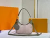 MT L Fashion Crescent Tote Bag 2023 Spring New Solid Color Leather Underarm Bags Single Zipper Designer Ladies One Shoulder Evening Bag Outing M56091