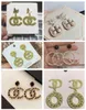 20style Classique Rétro Marque Perle Boucles D'oreilles Charme Designer Boucle D'oreille Design Haut De Gamme Accessoires Cadeaux De Famille Mariage De Noël Collocation Différents styles