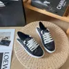 Designer Kvinnor Casual Shoes Luxury Fashion Canvas Shoes Summer Spring Design för Women Leather Sport Outdoor Shoe