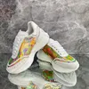 Nya sneakers designer casual skor klassisk gör gammal smutsig sko mitten dubbel höjd botten tränare läder glitter gyllene mens kvalitet lyx