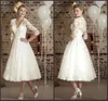 Nya tre kvart ärmar spetsar Vintage V-Neck billig strand brudklänningar casamento vestidos de kort bröllopsklänning