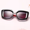 2023 Moda Tasarımcısı Lüks Güneş Gözlüğü Kedi Göz Çerçevesi Popüler ve Avant-Garde Style çok yönlü dış mekan UV400 Koruma Güneş Gözlükleri Kutu 14Z'li
