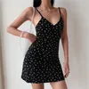 Casual Dresses Summer Floral Dress Women Vintage V-halsband Slim Kort ärmlös rygglös kausal strand kvinnlig vestidos