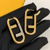 2023 luxe designer gouden oorbellen voor dames Geometrische F Letter oorbel onregelmatige stud Minderheidscirkel Prachtige sfeer oorstekers 05094S