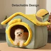 Matten 2022 Nieuwe Huisdier Nest Slaap Kennel Huis Winter Warm Kleine Honden Verwijderbare Opvouwbare Hond Cartoon Huis Teddy Kat bed Dierbenodigdheden