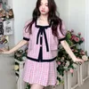 Dwuczęściowa sukienka Mała zapach Summer Słodka Słodka Zestaw Koreańska koszula Kawaii krótkie rękawy i mini spódnica żeńska Slim Fit Suit