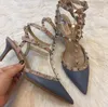 Femmes V Brand Sandales Talons hauts Rivets Chaussures de mariage 6cm 8cm 10cm Sexy Talon mince pointé Toe trois ceintures Classiques Summer en cuir réel femme Sandale avec sac 35-44 chaud