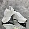 Nya kvinnors sneakers designer casual skor klassiska gör gamla smutsiga skor mitt i dubbel höjd botten tränare läder glitter gyllene kvinnor kvalitet