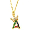 Ожерелья с подвесками FLOLA, маленькое многоцветное ожерелье с 26 буквами, алфавит, кристаллическая корона A-Z, инициал для женщин, позолоченные ювелирные изделия Nket03