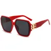 Novos óculos de sol quadrados versáteis com armação grande online tendência de rua vermelha para mulheres 5321