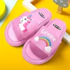 Pantofole Pantofole illuminate per bambini Animali unicorno Stampe Ragazzi Ragazze Sandali Moda Scarpe carine Bagno Piatto Bambini Sandali per bambini 230509