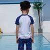 子供用水着3〜12歳の男の子水着2PCS水泳スーツキャップ半袖ボディスーツキッズ水着少年ビーチラッシュガードP230509
