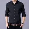 Camicie eleganti da uomo Autunno Slim Fit per uomo Lavoro d'affari Maniche lunghe Mens Camisas Colloquio formale Bianco Nero Blu