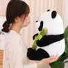 1pc panda panda plushie محشوة حيوانات kawaii التي تحمل الخيزران باندا بدة بيبي داء دمية عالي الجودة هدية عيد ميلاد الأطفال