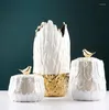 Garrafas de armazenamento da sala de estar de decoração de jarra de cerâmica de estilo europeu Candy Golden Bird Lid Snack de frutas secas