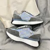 2023top nya män sneakers designer casual skor klassisk gör-gammal smutsig sko mitten dubbel höjd botten tränare läder glitter gyllene kvinnor kvalitet