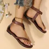 Mujeres Sandalias Flats Summer CLIP CLIP TOE Fashion Casual Ladies PU Cuero zapatillas de cuero Non Slip Hocking Chaussure