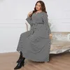 T-Shirt Della Mel Plus Size Kleider für Damen 2022 Lässiger Vintage-Print Schwarz Lange Ärmel Maxikleid Elegante große Partykleider