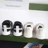 Zapatos para niños 2023 primavera nueva marca de moda coreana Casual Low Top pequeño blanco deportes zapato único baloncesto