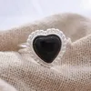 Bröllopsringar Romantisk svart kärlek hjärtharts platina pläterade damförlovningsring för kvinnliga gåvor bleknar aldrig