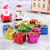 クリスマスの装飾60pcs小さなギフトボックスパーティーフェスティバルのための繊細な木の飾り（ランダムカラー）