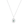Cadenas Diseño pequeño y lujoso con collar de circón esmeralda cepillado elíptico versátil Plata de ley 925 para mujer