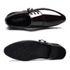 Klänningskor män pekade tå Lether Man Business Formell Male Glossy Casual Wedding Plus Size Zapatos Hombre Casues 230510