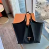 Luxury Bucket Bag Autumn and Winter New T-shaped Vegetable Basket Handbag Small Design Commuter One Shoulder Crossbody 0510