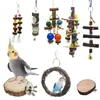 Leveranser 7 datorer Lovebird Chew Toys Wood Perches för papegojor Tugga leksaksparrotbur Papegojor Toys presenter för heminredning