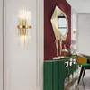 Lámparas de pared Lámpara de cristal de lujo LED moderno Sala de estar Dormitorio Mesita de noche Decoración para el hogar Luz dorada y plateada