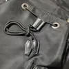 금속 버클 버클 배낭 남성과 여성 대용량 방수 통근 가방 컴퓨터 가방을 가진 검은 나일론 배낭