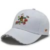 Primavera e outono 2023 Novo chapéu para mulheres bordados fofos Little abelha versátil Cap para mulheres Capinho de beisebol de protetor solar