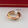 Klassieke ring met drie ringen voor mannen, vrouwen, koppel, mode, eenvoudige stijl, ringen met drie kleuren, roségouden ringen. Goede kwaliteit