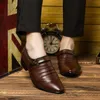 Обувь для обуви Классические мужчины скользит на черной коже для плюс размеры точка, деловая повседневная формальная свадьба 230510