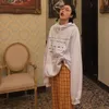 JACETES SOM JACOTES WANITA MENARIK TALI MUSIM SEMI SAKU HURUF Sederhana Berkerudung Kasual Pullover Lengan Panjang Harajuku Kaus Retro Ins 230509