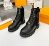 Designer di lusso Iconic Territory Flat Ranger Boots Pelle di vitello e piattaforma in lana Stringate Stile casual Tacco largo Suola in gomma con battistrada Sn