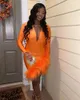 Tüylü Yeni Deprech Orange Prom Elbise Seksi Seksi Boncuklu Uzun Kollu Mezuniyet Elbiseleri Boncuklu Kokteyl Gece Partisi Kısa Akşam Homecoming Resmi Fırsat Etek