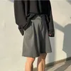 Shorts masculinos Moda casual Homens casuais verão coreano chique as calças largas de pernas largas masculina faixas na altura dos joelhos drapeados Retro retro High Street 230510