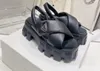 Wysoka wersja tostowych sandałów chlebowych Sandały Platformowe Duży rozmiar żeńska 2023 Nowe rzymskie sandały buty plażowe