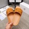 2023 Summer New Beach Sandals 남자와 여자 인쇄 편지 슬리퍼