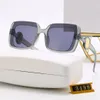 tjock båge Designer Solglasögon Mode Solglasögon Stor låda Klassiskt märke Triangulärt Kvinnor Män Solglasögon Glasögon Alternativ Glasögon Strand Utomhus