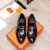 Sapatos de vestido de grife de homens 2023 Autumn moda Business Wedding Callowwear Hom