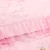 Set di biancheria da letto Red Pink Luxury Lace Wedding Set King Queen Size Princess Jacquard Ricamo Copripiumino Copripiumino 230510