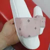 2023 Summer New Beach Sandals 남자와 여자 인쇄 편지 슬리퍼